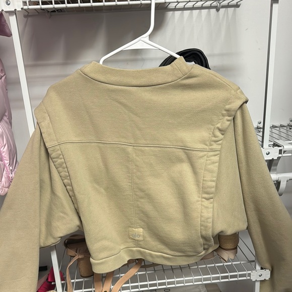 Tops - Alo Yoga Beige Cropped Sweatshirt